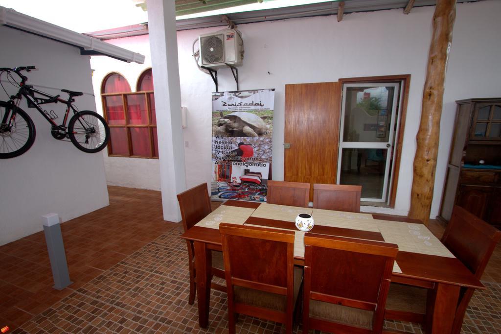 Zurisadai Puerto Ayora (Galapagos Islands) Exterior foto